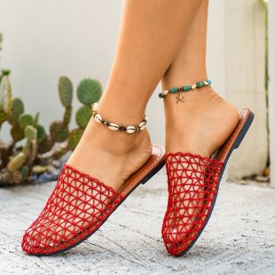 summer new arrival: women's plus-size flat slippers for cross-border e-commerce. wholesale available. dropshipping to  and . (price difference: $0.67)