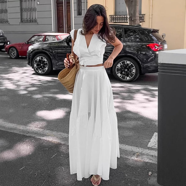 French temperament elegant white V-neck vest skirt set women's 2025 autumn  fashion A-shaped skirt set women's clothing