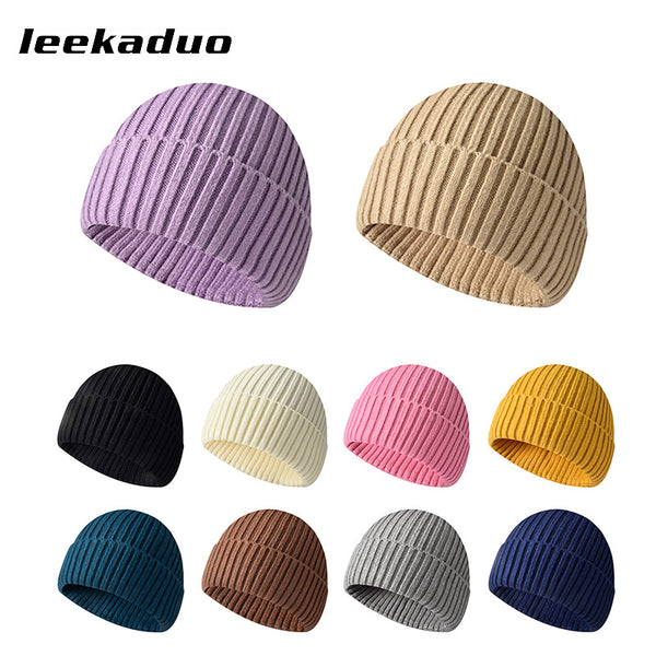 Simple solid color hat Men's winter light board cover Knitted hat Wool hat Autumn and winter warm ear protector Cold hat