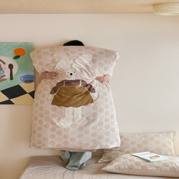 Korean Class A cotton double-layer yarn jacquard three-dimensional sticker embroidery cartoon four-piece set skin-friendly nude bedding quilt cover