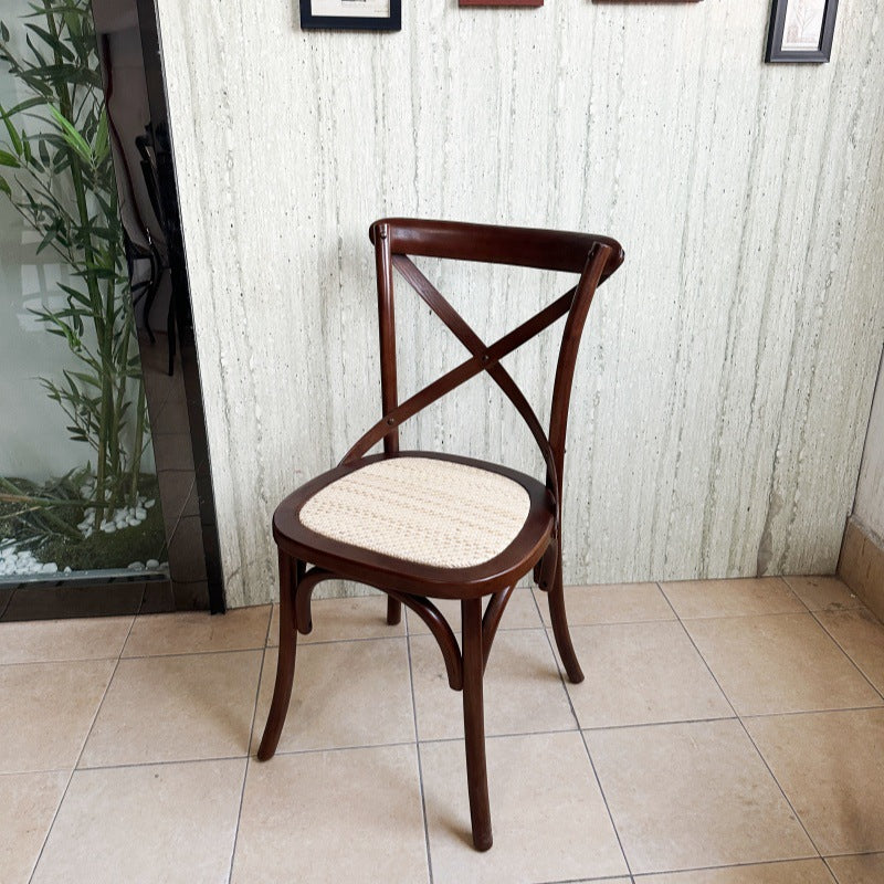 American retro solid wood square table and chair set - ideal for cafes, bubble tea shops, dessert parlors, western restaurants, and cocktail bars - commercial grade table