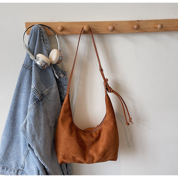retro shoulder bag for women, 2025 new autumn/winter versatile casual bag, high-end large capacity crossbody dumpling bag