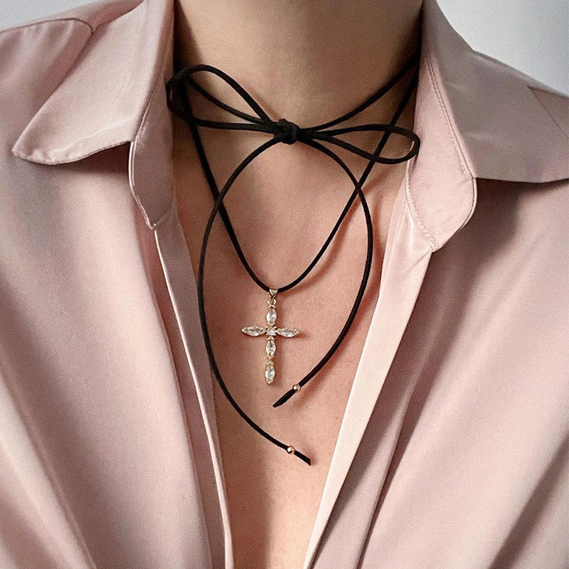 European and american cross-border jewelry: unique rope chain heart pendant, niche star butterfly necklace, diamond-studded cross pendant necklace for women