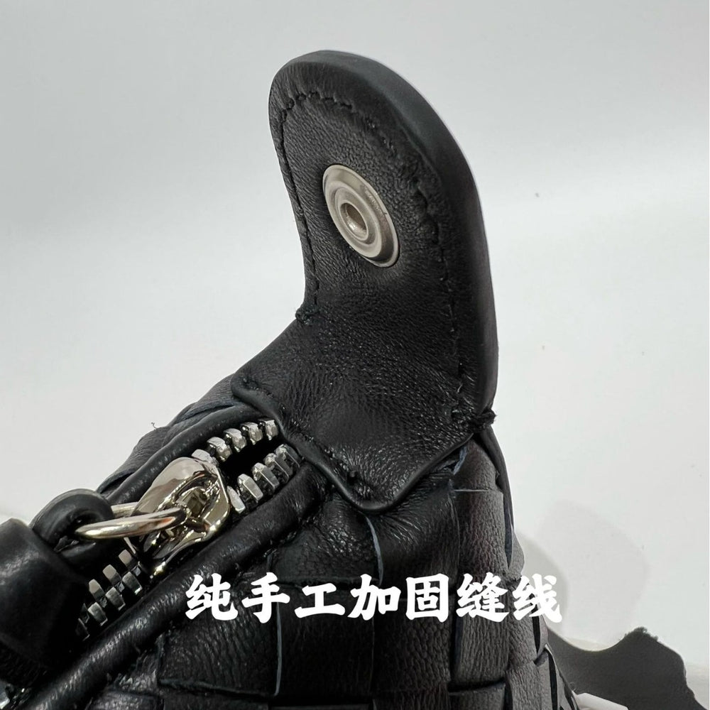 Genuine leather 2024 spring/summer new collection handmade lambskin woven bag - trendy shoulder, crossbody, handbag, and dumpling bag