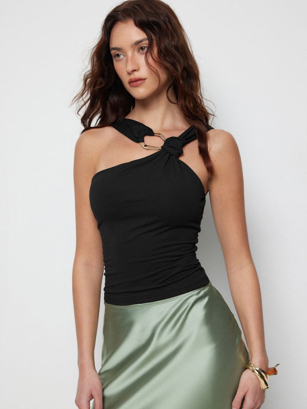 cross-border women's summer new arrival: halter neck backless top - elegant, slim-fitting, sleeveless tank top for women