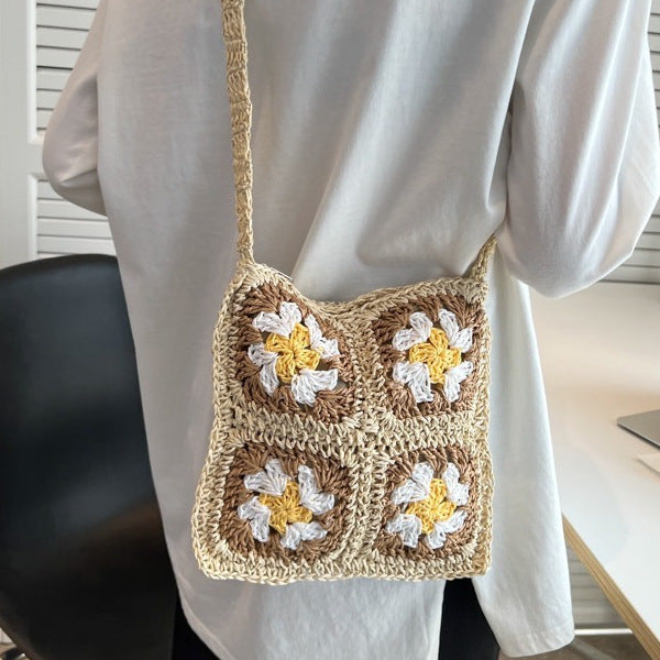 Small lucky bag woven messenger bag fashionable versatile small bag shoulder woven bag summer Internet celebrity niche woven shoulder bag