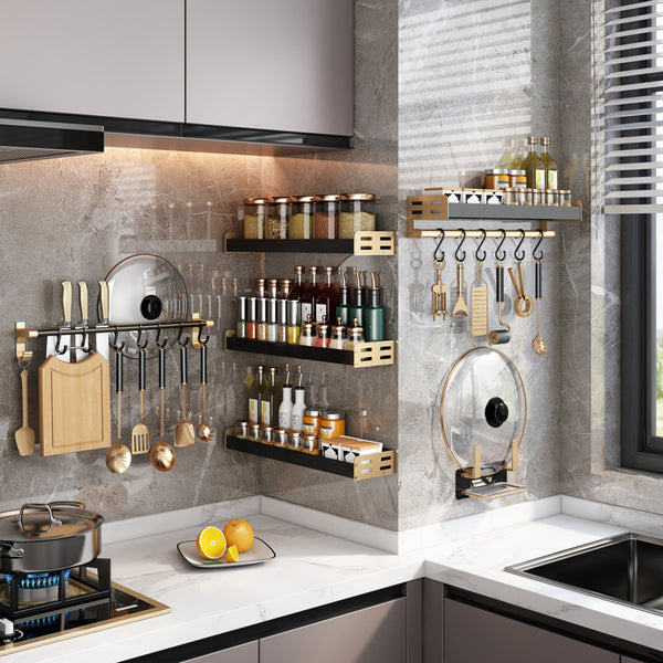 Kitchen rack Wall-mounted non-punching light luxury black gold cutting board knife holder Multifunctional storage pendant seasoning hanger