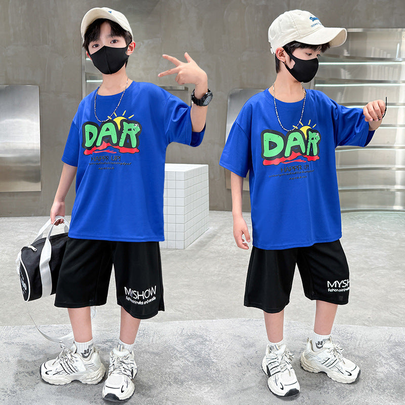 Boys'  new student ice silk clothing set - summer sports outfit for teenagers: cool and trendy short-sleeve t-shirt and shorts