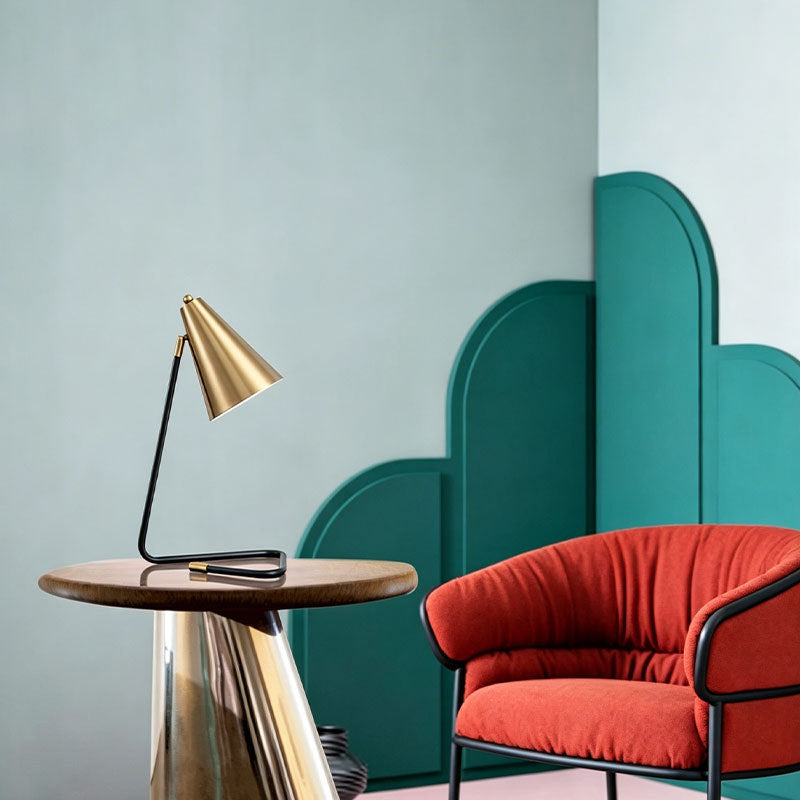 Postmodern designer study, showroom, living room, office creative nordic minimalist decorative iron art table lamp