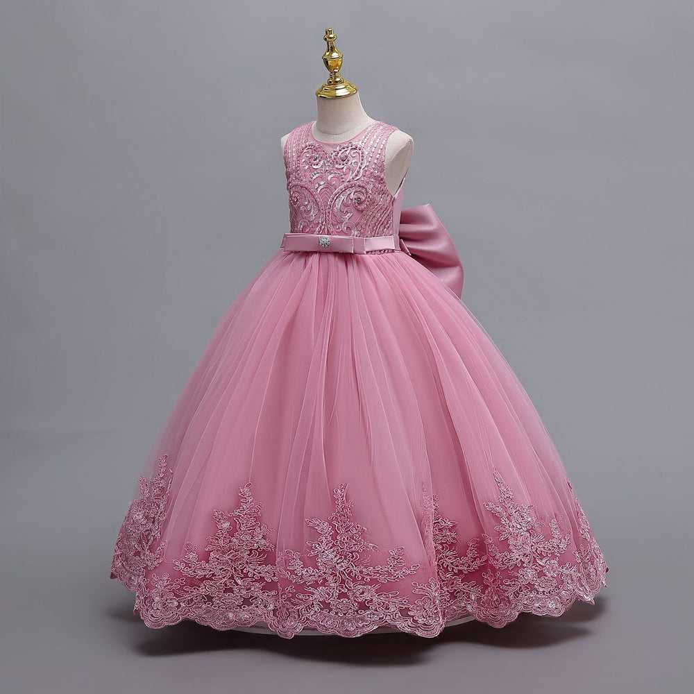Ready-to-ship wholesale children's formal dresses, lace-trimmed wedding gowns, princess dresses, and runway dresses for girls