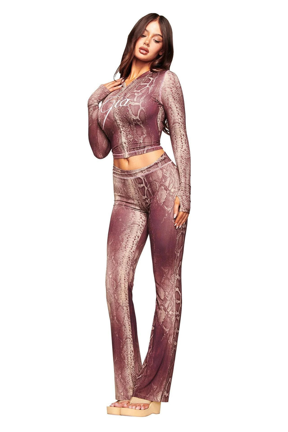fashionable women's sexy leopard print thumbhole flare long sleeve two-piece set - hot seller in europe and the us