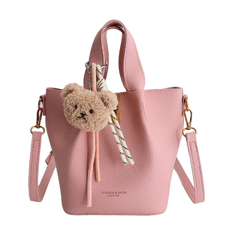 Classy sense of niche hand-carrying bag for women 2026 spring new arrivalaccessible luxury texture shoulder bag large capacity work clothing crossbody bag