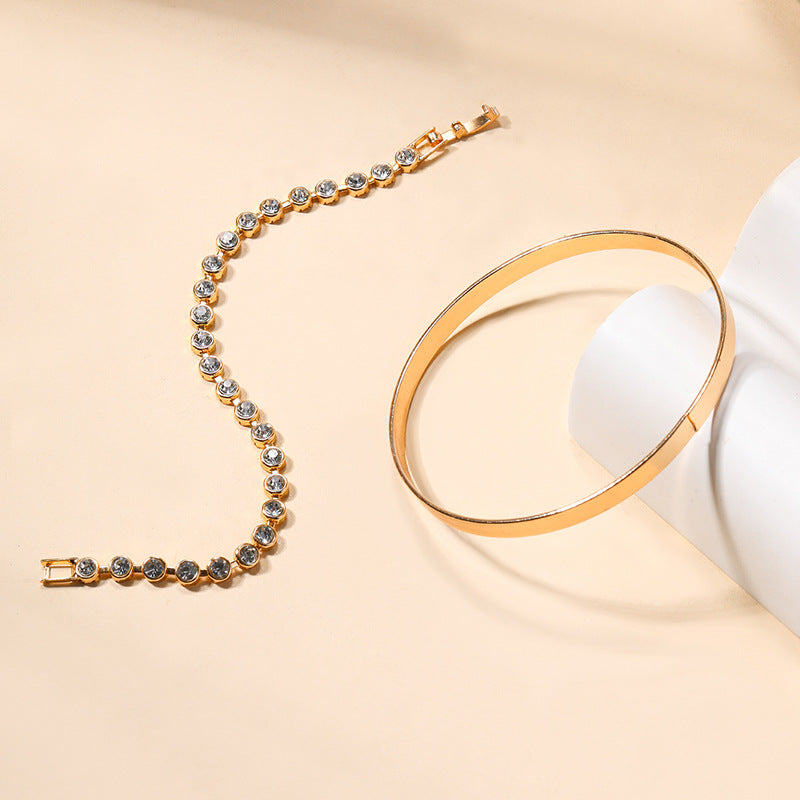 Wholesale alloy bracelets: european & american cross-border retro jewelry, fashionable gold diamond bracelets for women, polished simulated gold hand jewelry