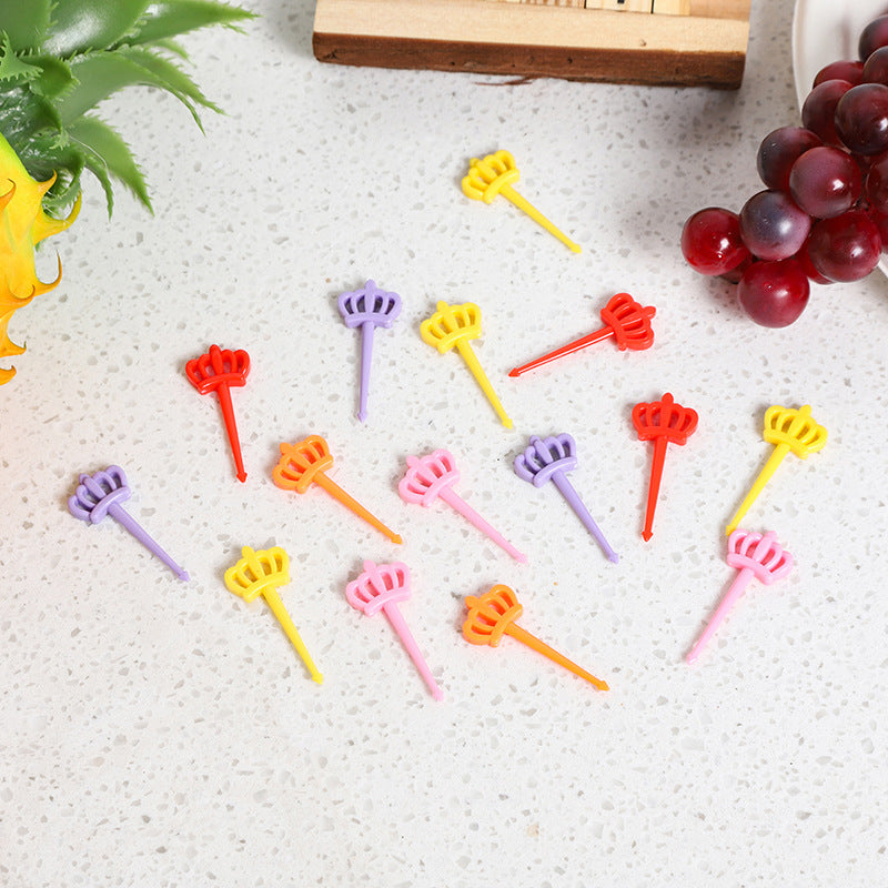 Japanese cartoon fruit picks creative children's food forks cake forks cute animal dessert forks plastic fruit forks