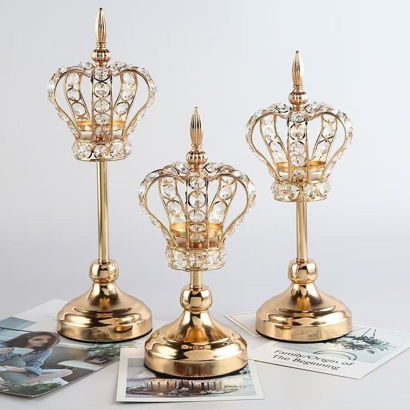 European-style crown light luxury gold metal candlestick wedding table metal props ornament romantic candlelight dinner atmosphere