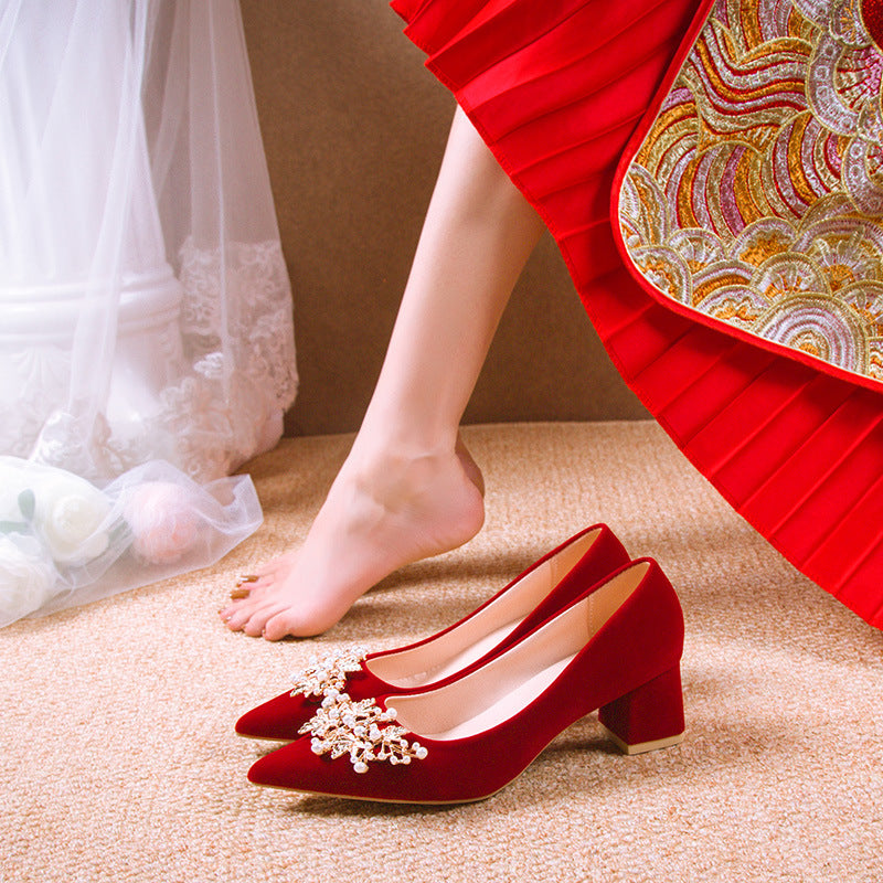 Autum wedding shoes for women with thick heels 2025new arrival bride chinoiserie red fleece-lined xiuhe wedding dress two-wear high heels not tiring feet