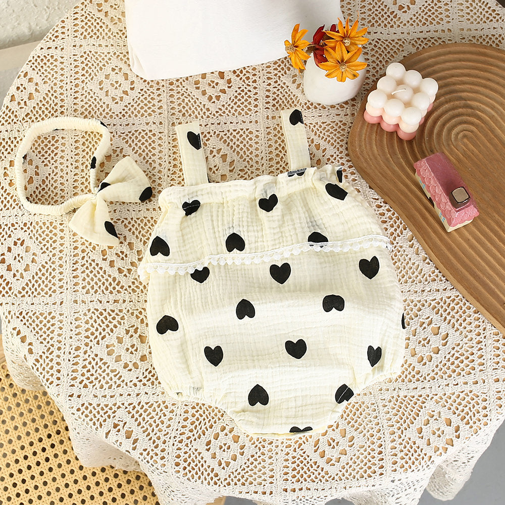 Baby clothes summer thin sleeveless suspender jumpsuit newborn super cute little heart cute bag butt clothes