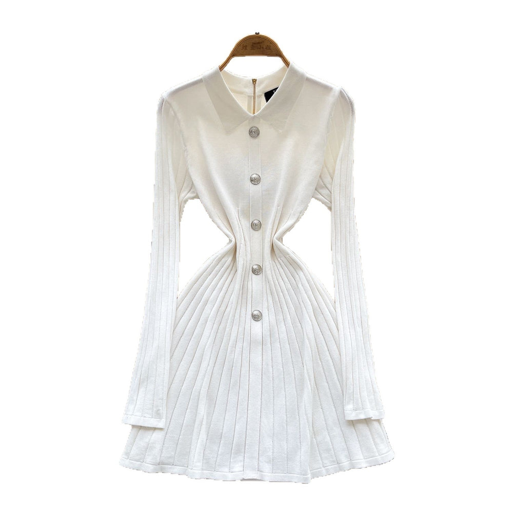French retro chic: high-end, fashionable, notched collar, long sleeve, metal buckle, cinched waist, slimming, elegant knit dress