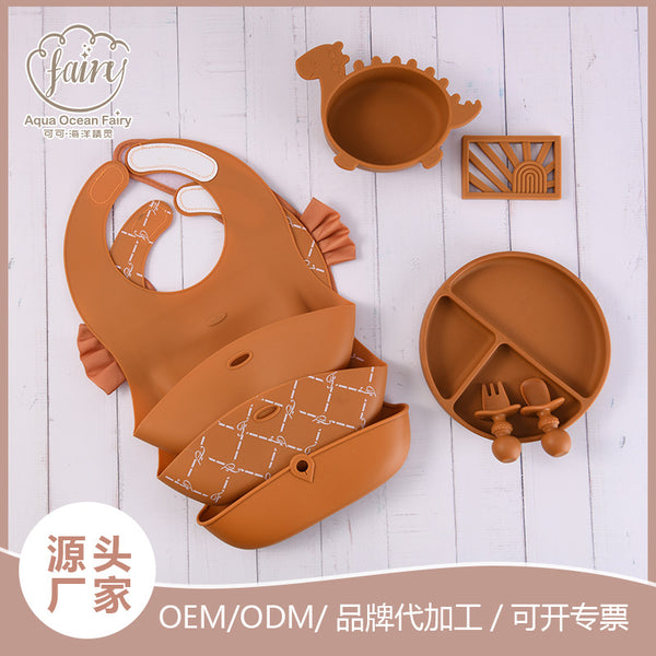 OEM baby silicone dinner plate, silicone thermal insulation feeding tableware, children's fork and spoon feeding set with suction cup manufacturer