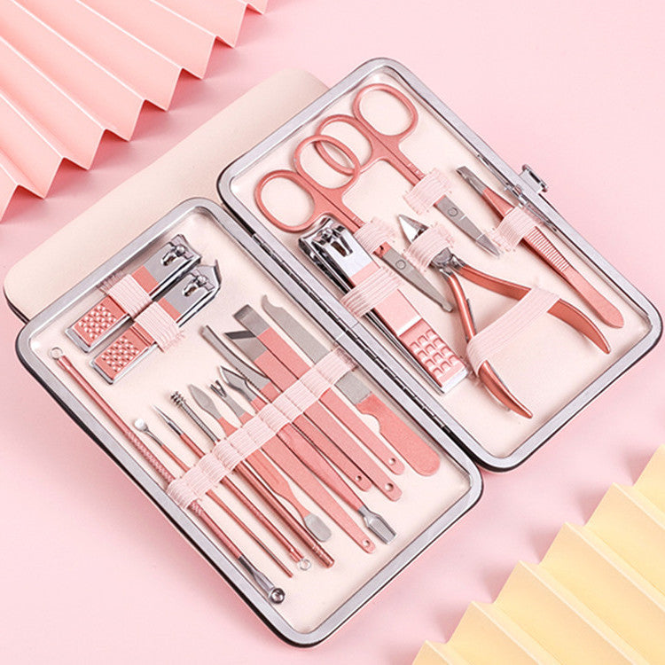 High-quality stainless steel nail clipper set for manicures and pedicures. professional-grade nail scissors and nail art tools. wholesale set includes complete nail clippers and nail tips