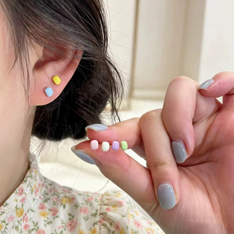 Spring break style white floral earrings - unique dopamine studs, niche design, versatile earrings