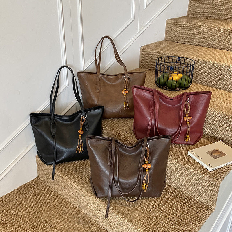 High-end retro soft leather women's bag 2026 new simple tote bag cross-border easiest for matchpure color handbag armpit bag