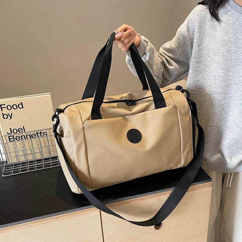 Short-distance large-capacity fashion travel bag, portable shoulder fitness bag, outdoor leisure, short-distance light hand-held training bag