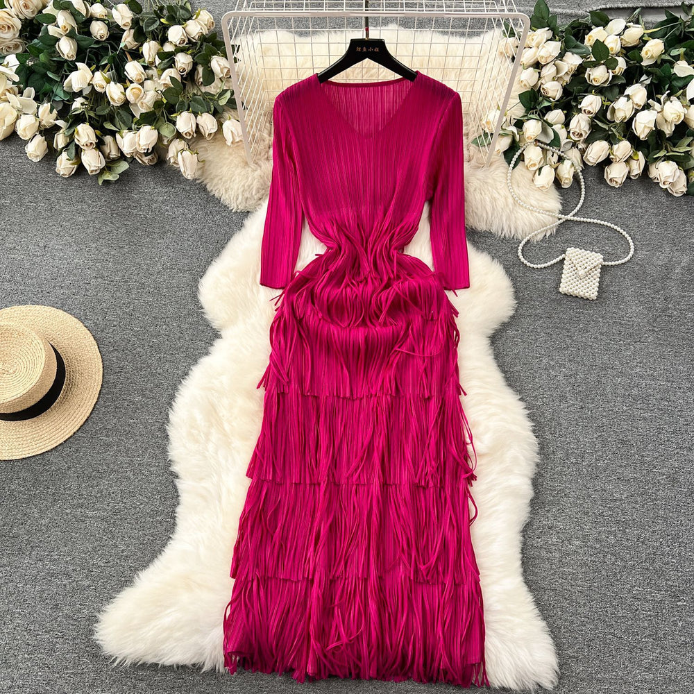 Classy sense of dress classyaccessible luxuryniche style tassel long skirt elegantv neck silm heavy industry pleated early spring dress