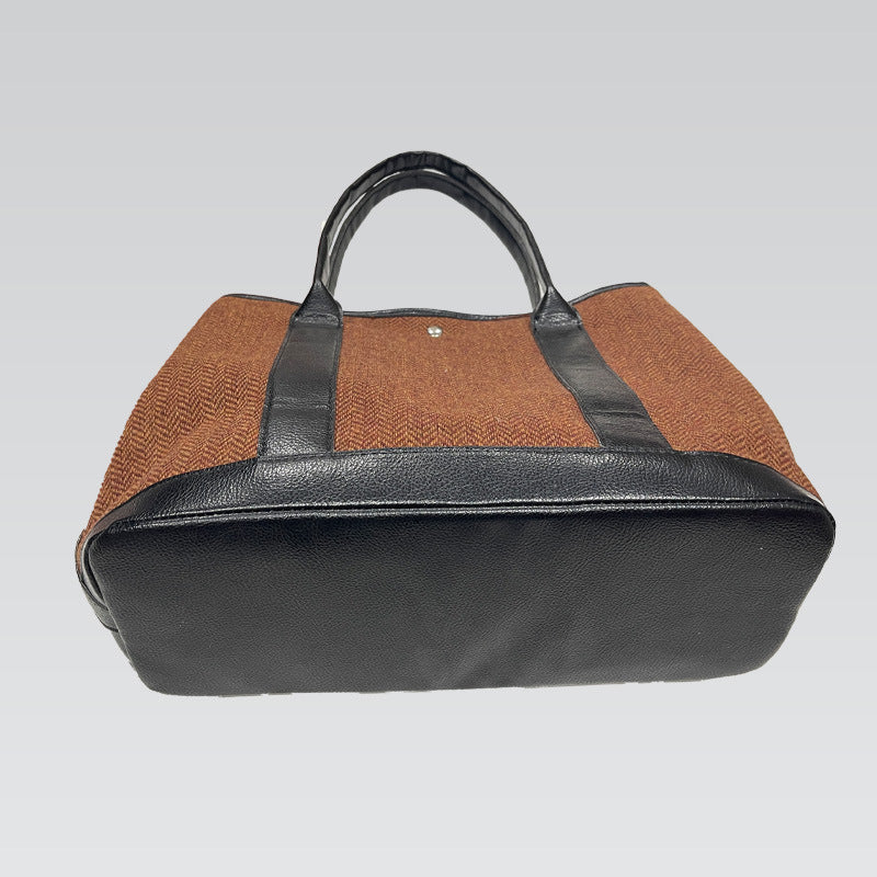 Cross-border hot-selling 2025 new women's bags, retro woolen handheld large bags, simple and versatile large-capacity commuter shoulder bags