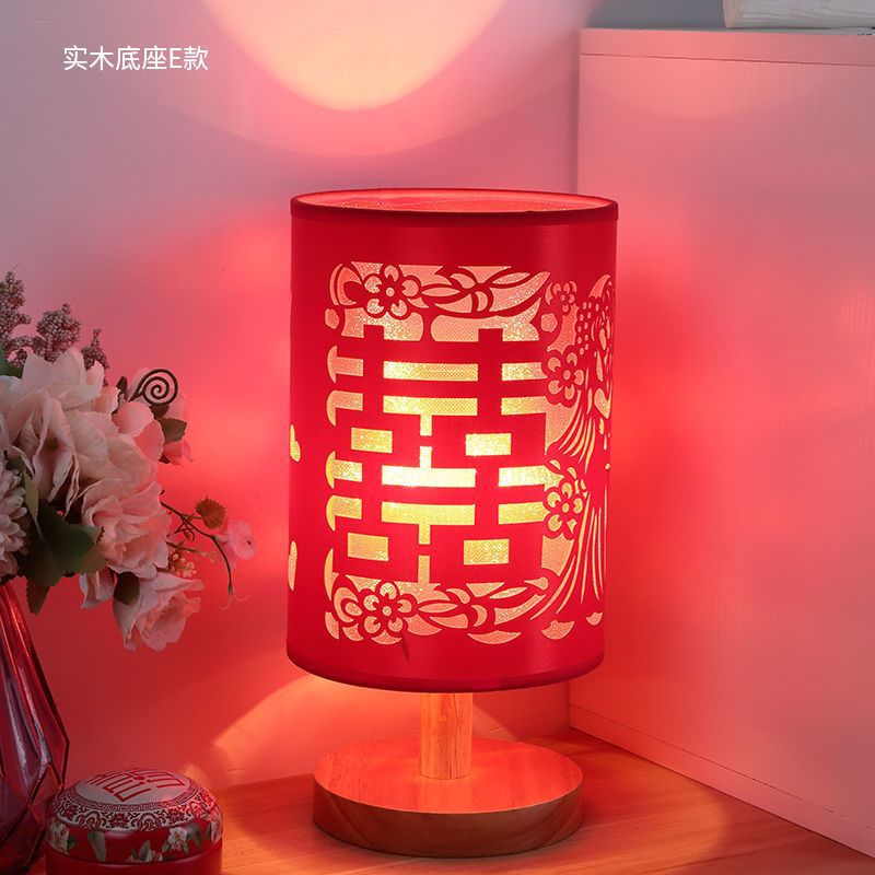 Warm and romantic wedding room wedding bedside night light bedroom table lamp simple modern breastfeeding wedding gift everbright lamp