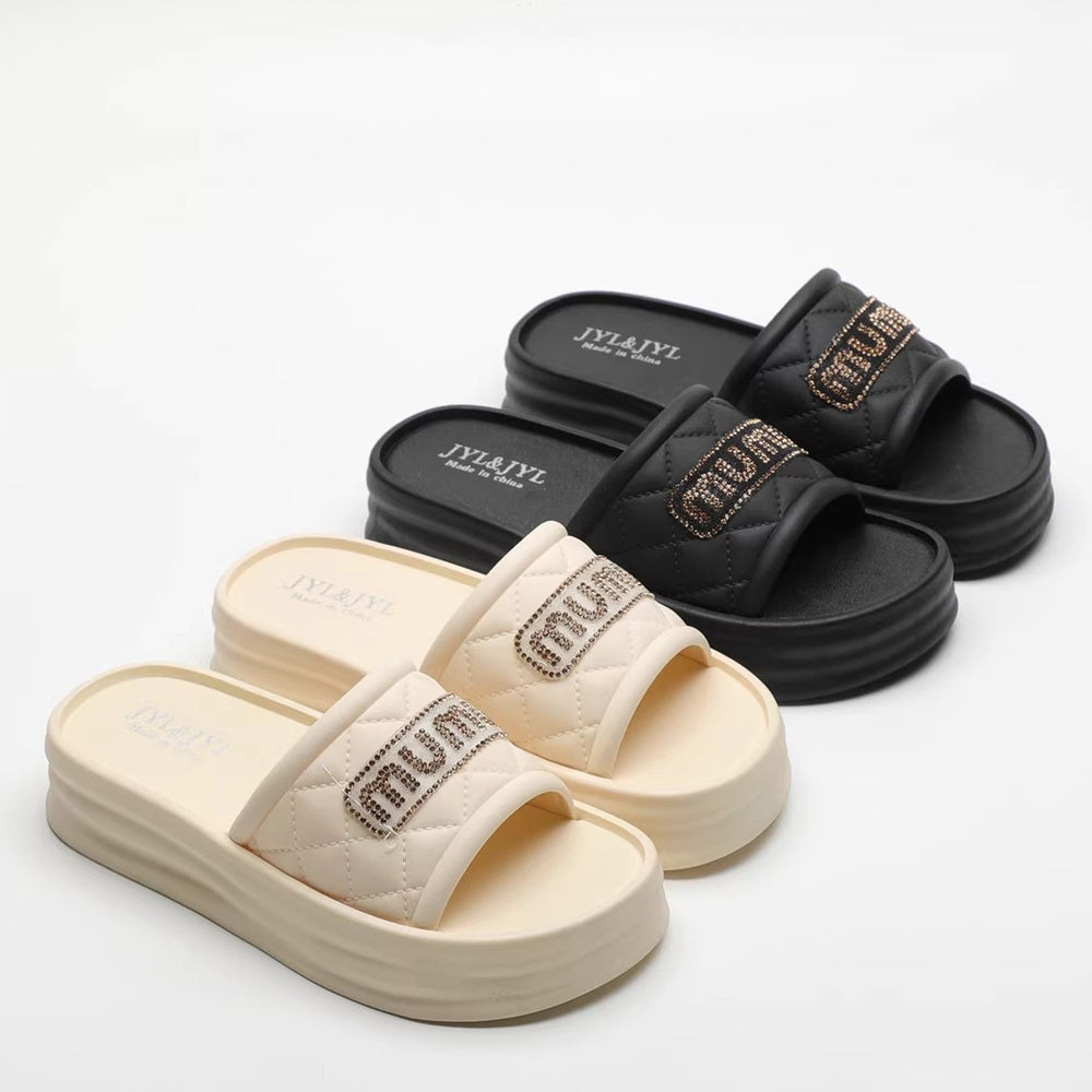 Women's summer slides 2026 new fashion rhinestone platform chunky sole height increasing non-slip beach thong sandals
