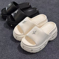 Thick sole rivet slippers for women summer outwearthick sole shit feeling 2026new arrivalsummerpopular sandals wholesale