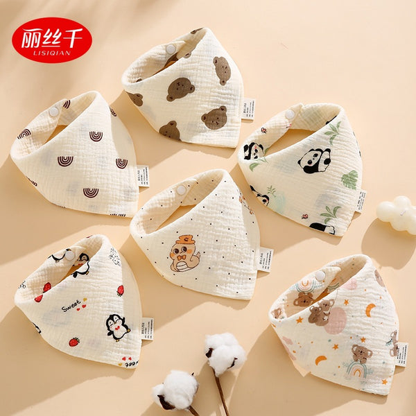 Wholesale cotton crepe triangle towel four-layer gauze saliva towel bib bib newborn baby rice pocket milk pocket