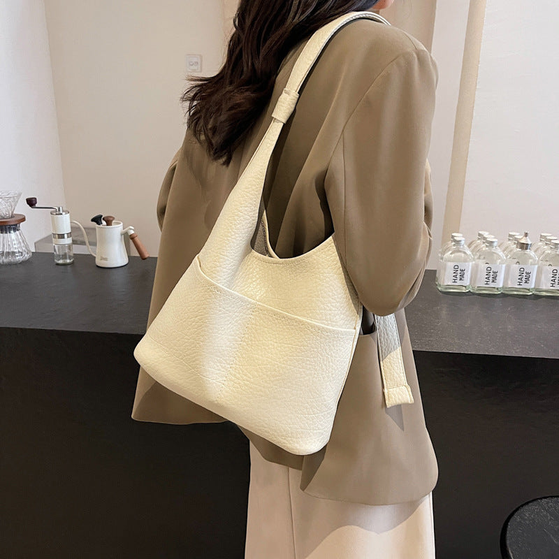 Autumn and winter retro soft surface niche design bag 2025 new women's bag popular popular versatile shoulder bag bucket bag