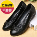 Live broadcast dropshipping soft leather soft bottom ladieswear shoes flatsabrasion resistantwaterproofbows work shoes micro business group purchase