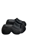 Thick sole thick heel slippers for women summer outwearthick sole shit feeling 2025new arrivalsummer popular beach sandals