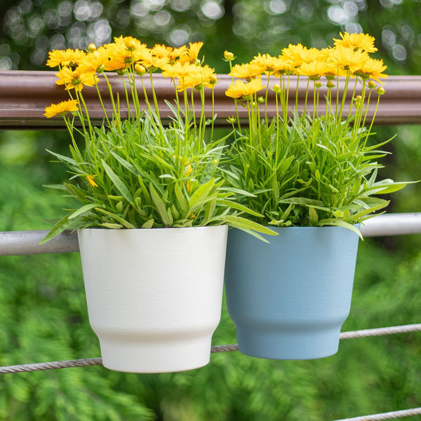 Plastic thickened household flower pot Office stairs Balcony special wall-mounted large dill spider ceramic flower pot