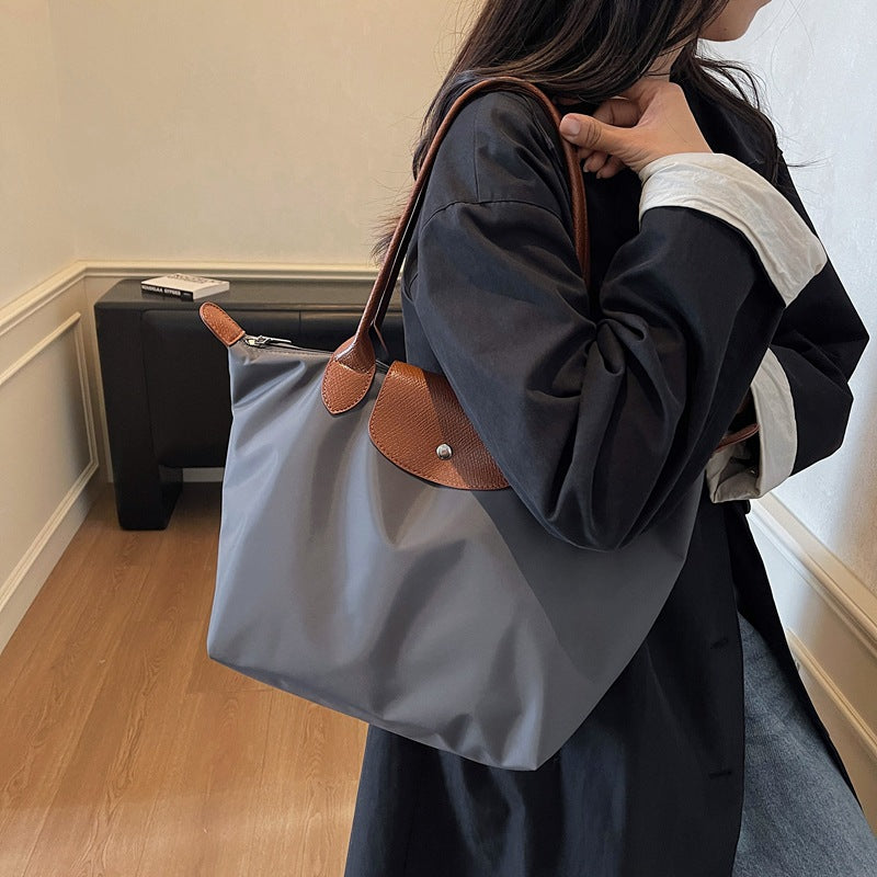 large-capacity tote bag for women, super popular niche design, new arrival, high-end minimalist shoulder bag for commuting