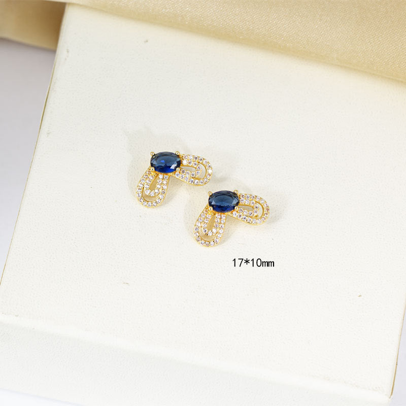 Women's jewelry set: sea blue gemstone flower necklace, earrings, and ring set - minimalist, stylish, and luxurious titanium steel pendant
