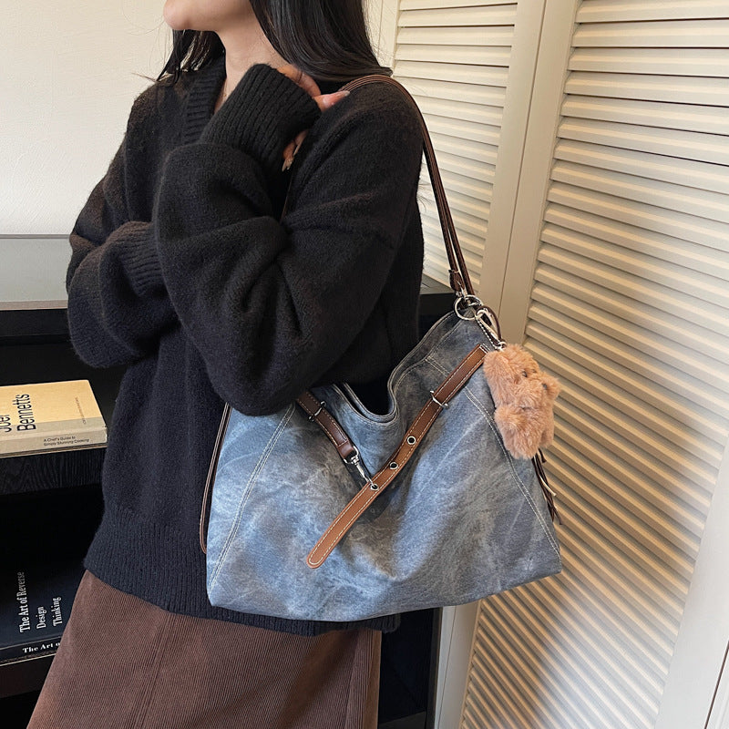 2025 new autumn/winter large capacity shoulder bag, crossbody, casual tote bag - niche design, high quality, versatile backpack