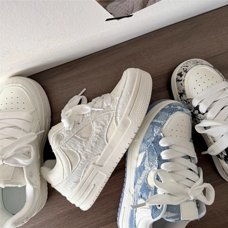 Niche platform white sneakers for women, 2026 new summer ins trendy retro versatile bread shoes, athletic casual skate shoes