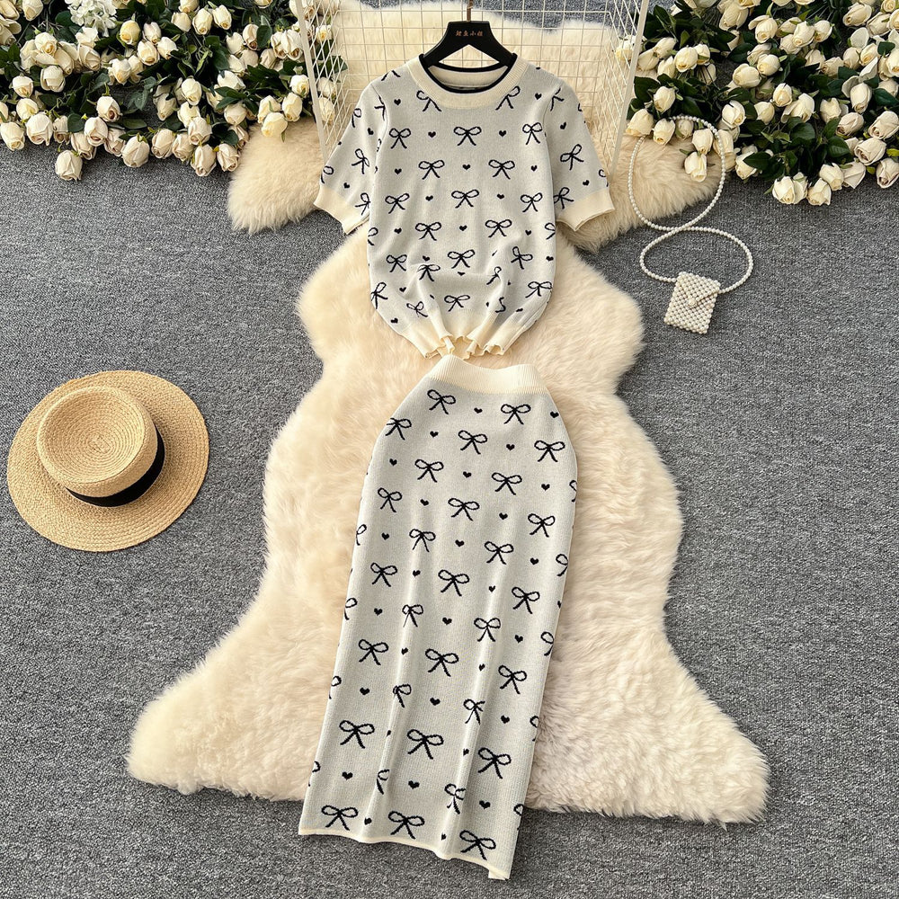 Knitted set for women, summer : premium round neck short sleeve top with bow print & high-waisted bodycon midi skirt
