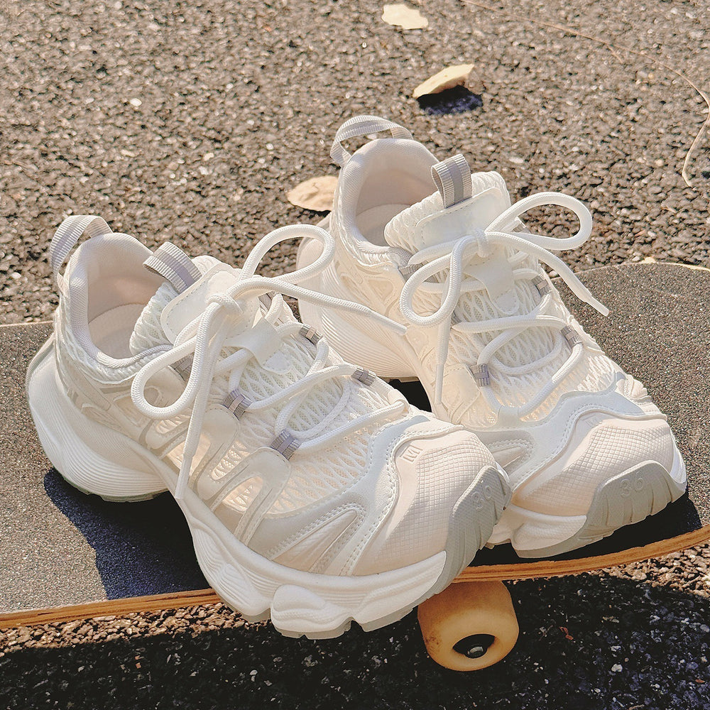 2026 spring new thick-soled height-increasing chunky sneakers for women, versatile casual athletic shoes, breathable mesh bestselling white sneakers