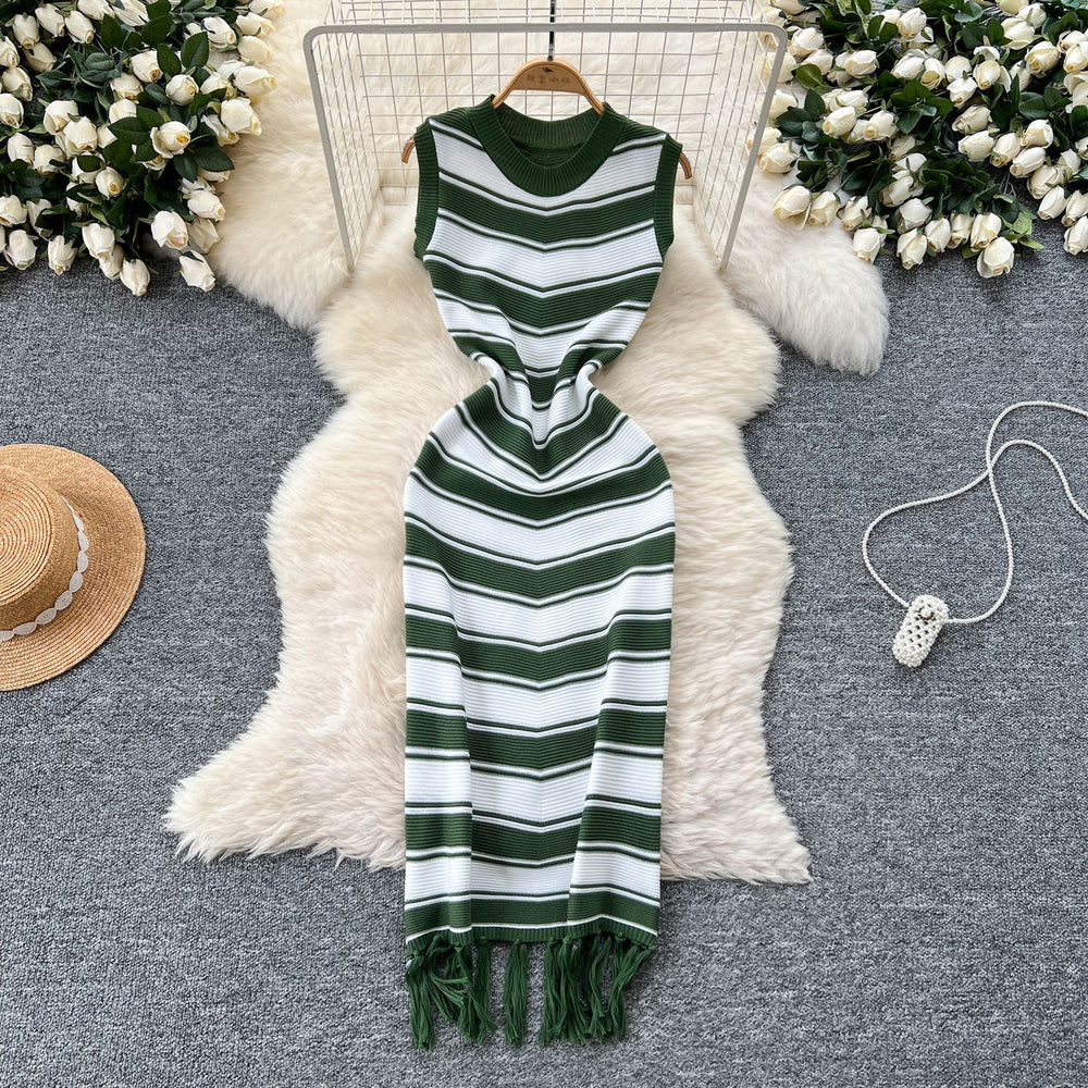 Goddess style elegantsilm round neck sleeveless color block stripesknittingdress women's summer tight hip tassel skirt