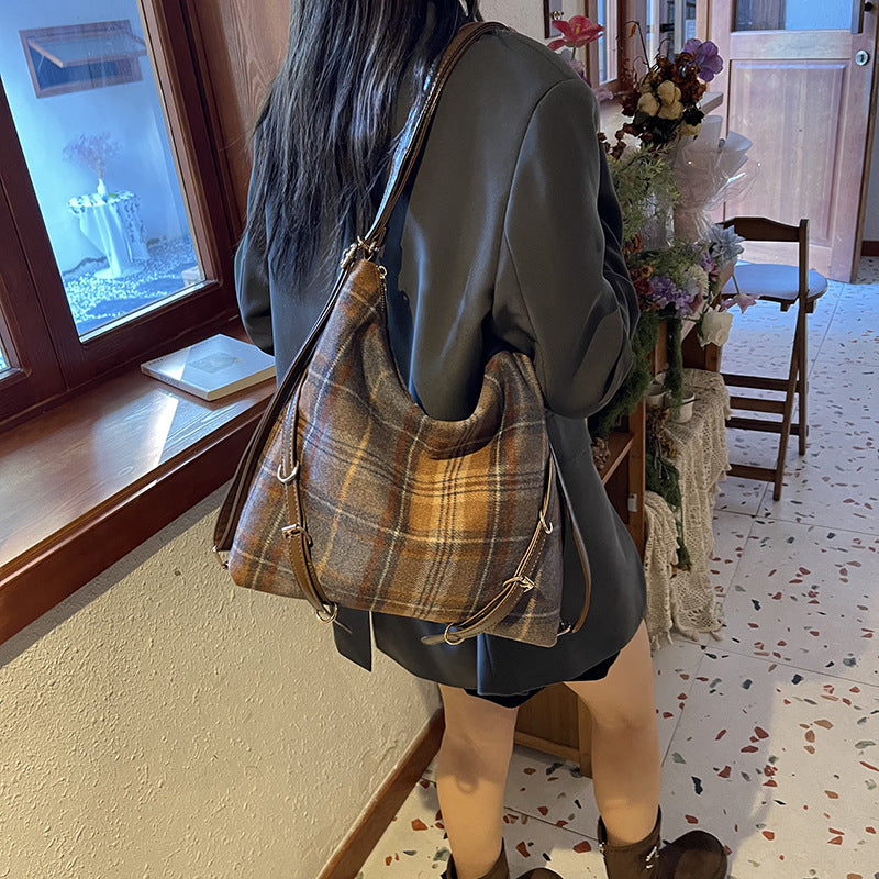 Retro plaid large-capacity bag women's 2025 new trendy college woolen tote bag casual backpack bag