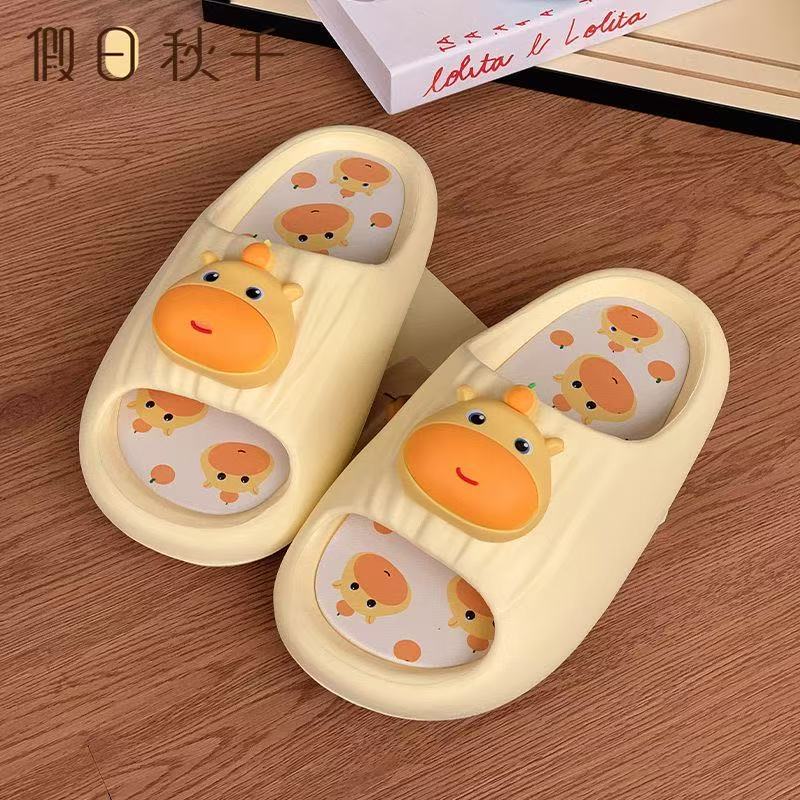 Ready-to-ship cartoon water slippers for women, perfect for summer wear. unique, niche design with soft, non-slip soles, ideal for indoor use. wholesale available