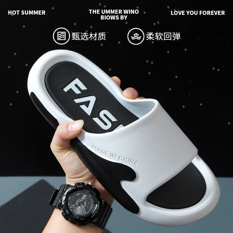 New men's summer slippers: trendy, thick-soled, "cloud-like" comfort for indoor, bath, and outdoor wear - 2024 collection