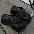 Thick sole thick heel slippers for women summer outwearthick sole shit feeling 2025new arrivalsummerpopular flip-flops
