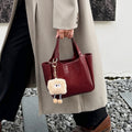 Korean style trendy 2025 new underarm shoulder bag chic versatile daily commute retro red crossbody bag for women