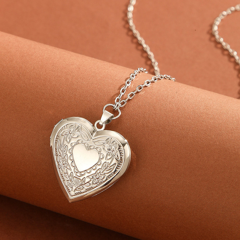 Wholesale couple's heart pendant - cross-border hot seller - mother's day necklace - exquisite openable photo frame heart clavicle chain for women